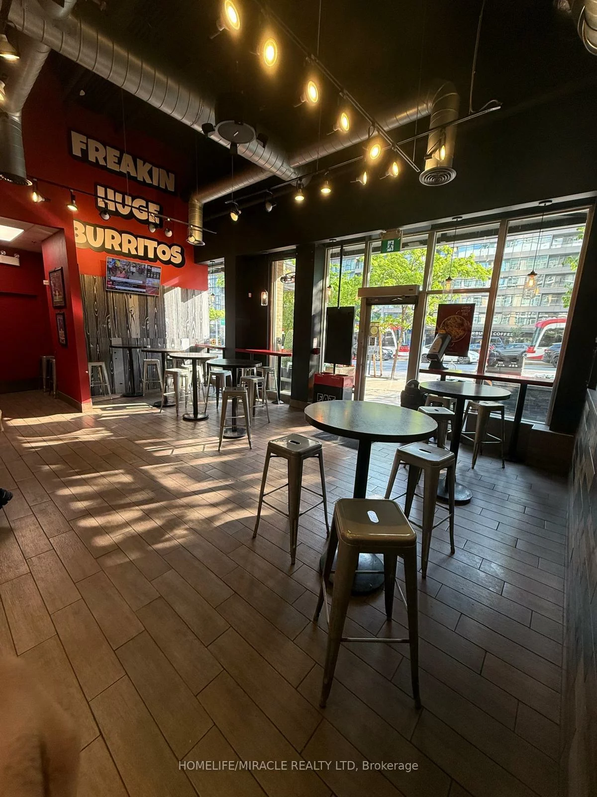 11, Spadina, Waterfront Communities C1, Toronto