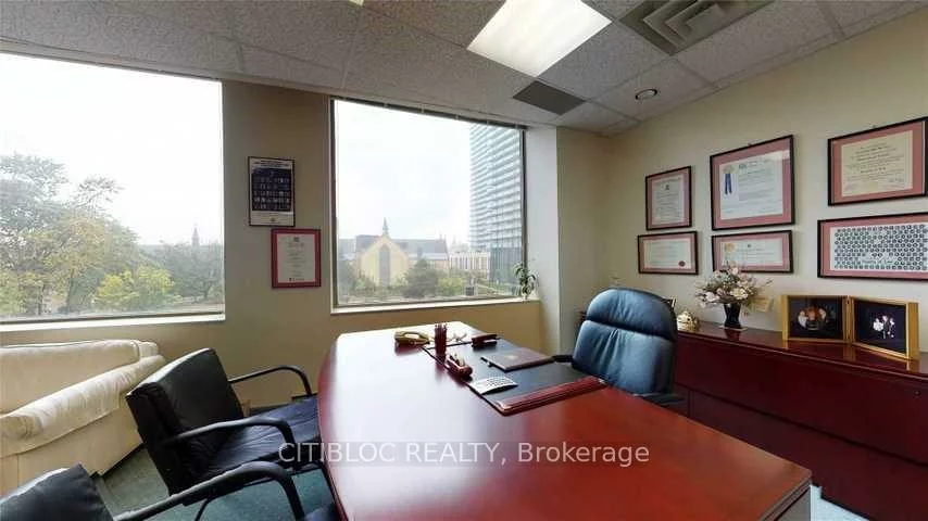 1033, Bay, Bay Street Corridor, Toronto