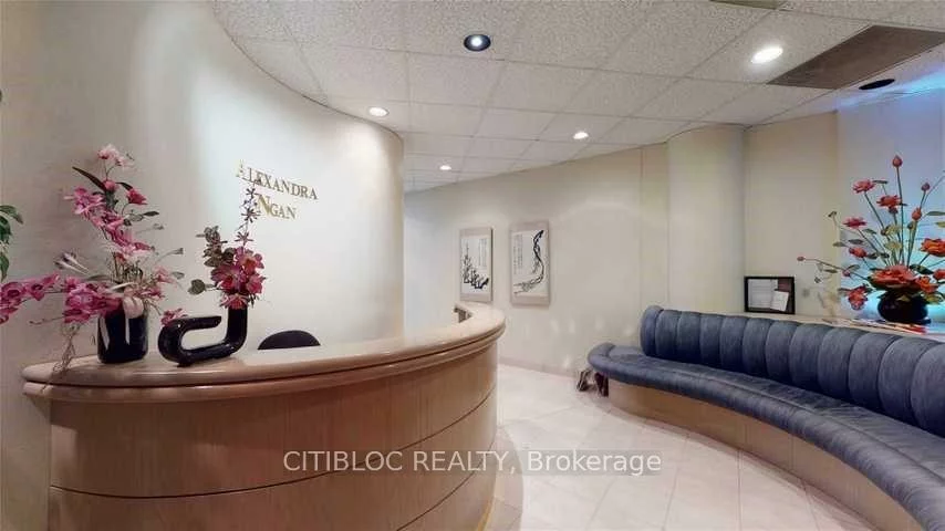 1033, Bay, Bay Street Corridor, Toronto