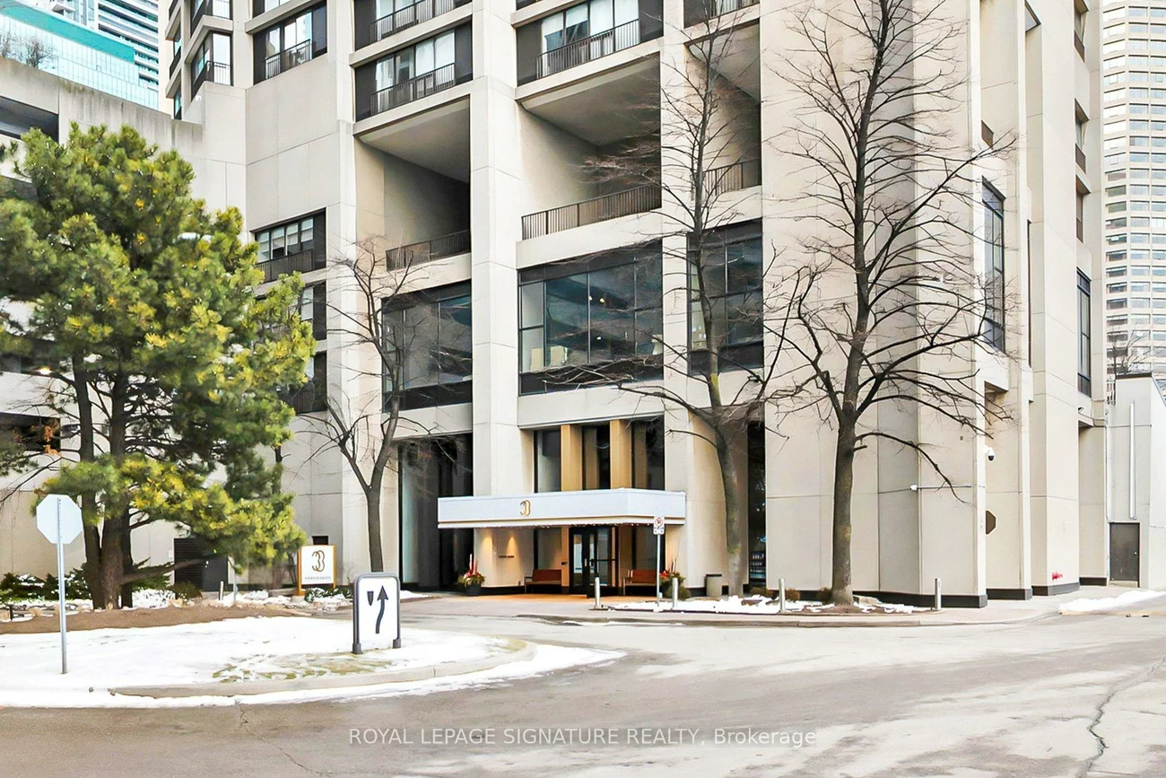 33, Harbour, Waterfront Communities C1, Toronto