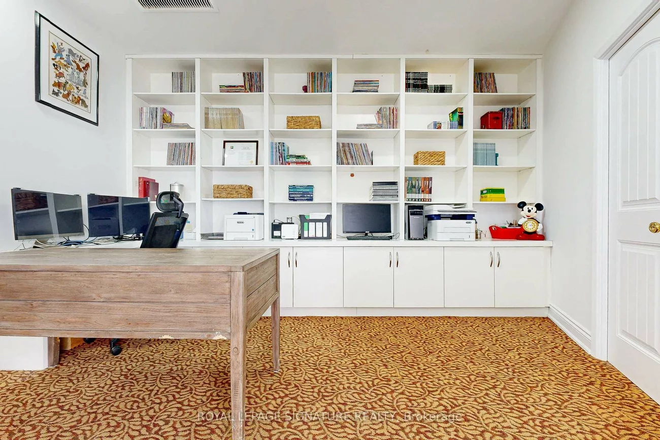 33, Harbour, Waterfront Communities C1, Toronto