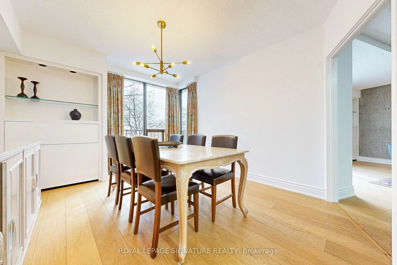 33, Harbour, Waterfront Communities C1, Toronto