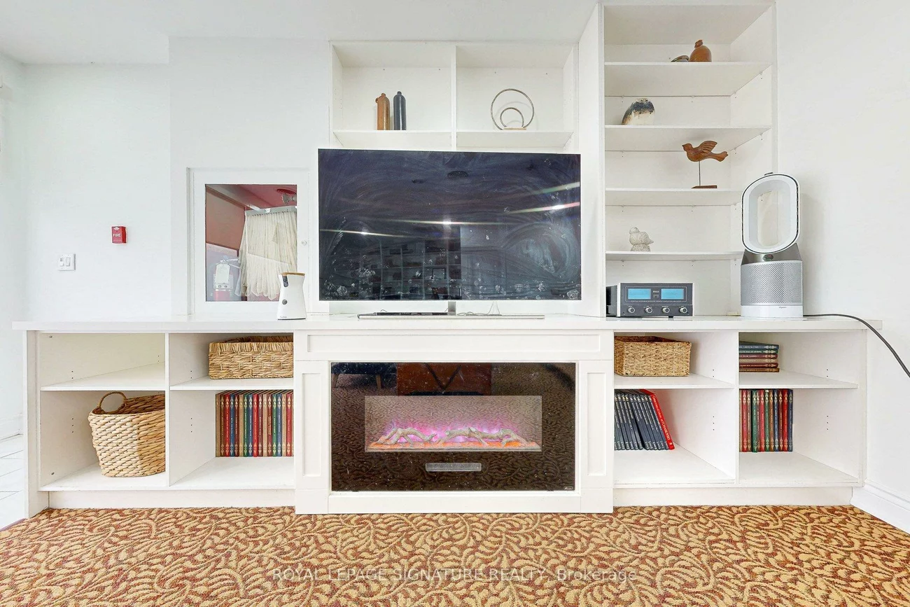 33, Harbour, Waterfront Communities C1, Toronto