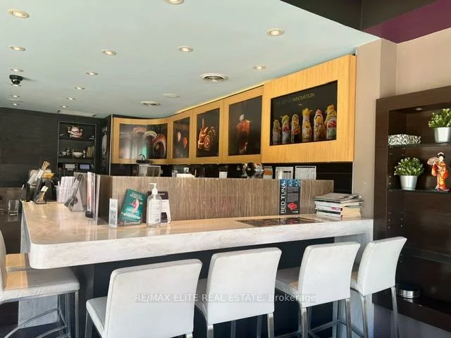 2564, Yonge, Lawrence Park South, Toronto