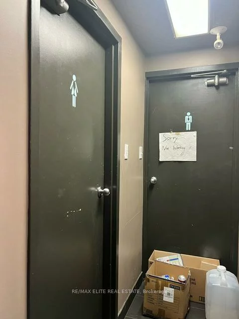 2564, Yonge, Lawrence Park South, Toronto