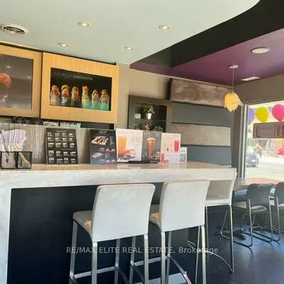 Commercial for sale, 2564, Yonge, Lawrence Park South, Toronto