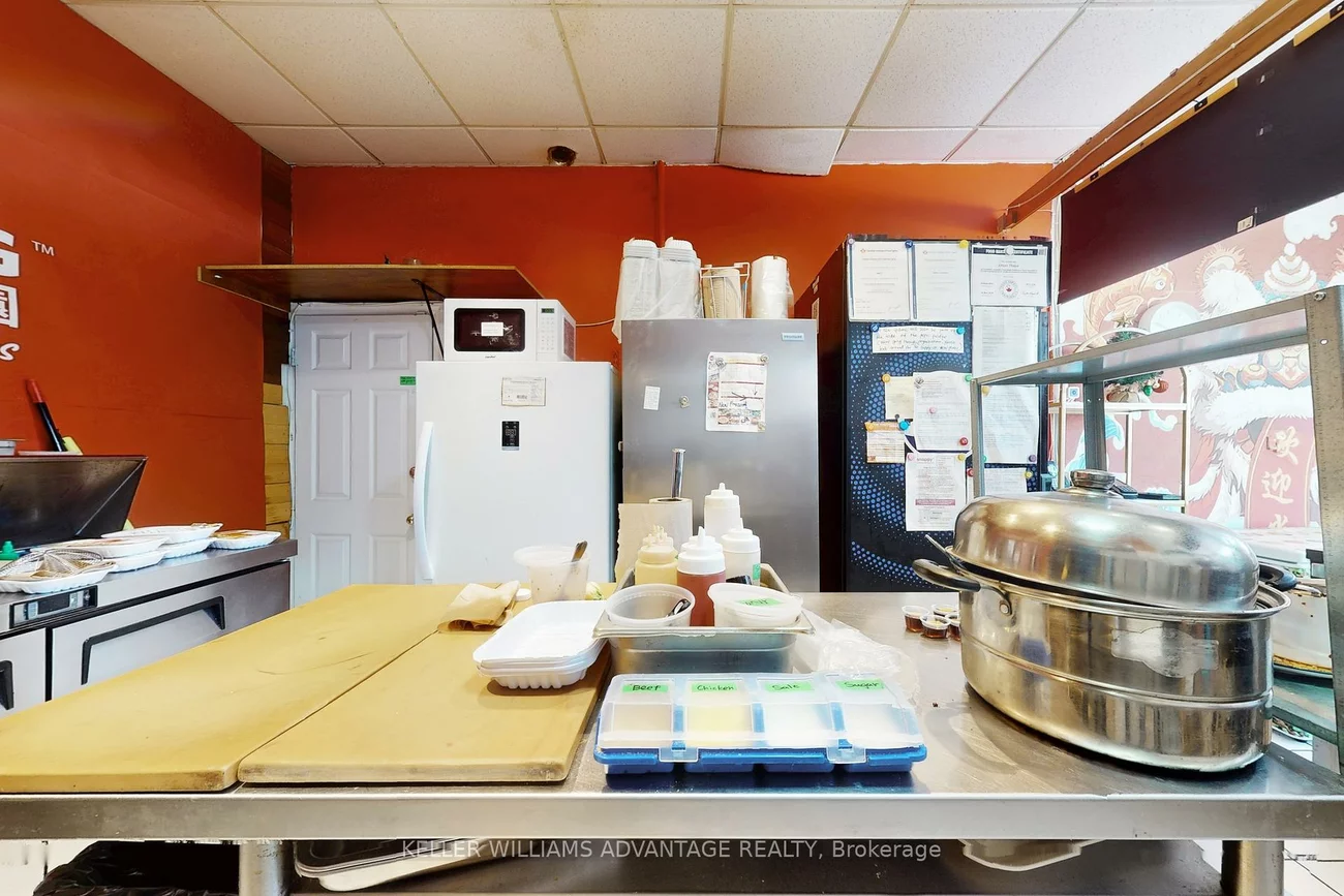 399, Old Orchard, Bedford Park-Nortown, Toronto