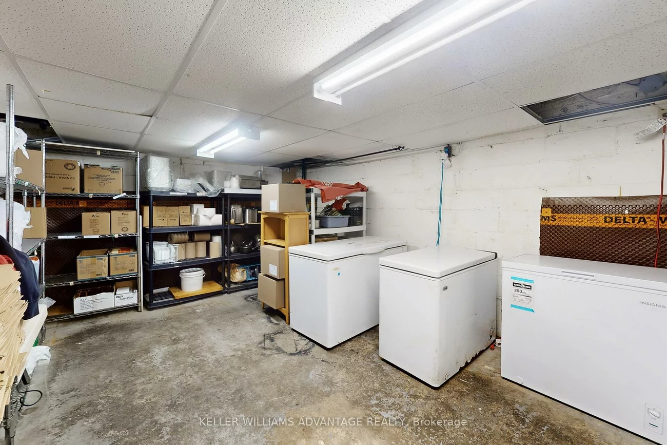 399, Old Orchard, Bedford Park-Nortown, Toronto