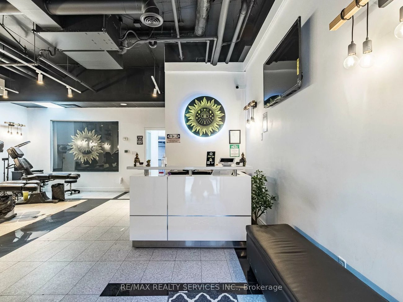 16, Church, Waterfront Communities C8, Toronto