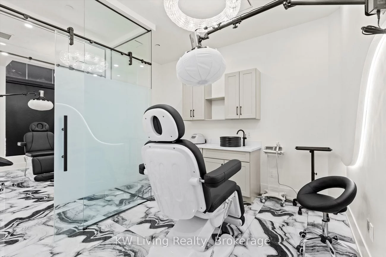 38, Avenue, Annex, Toronto