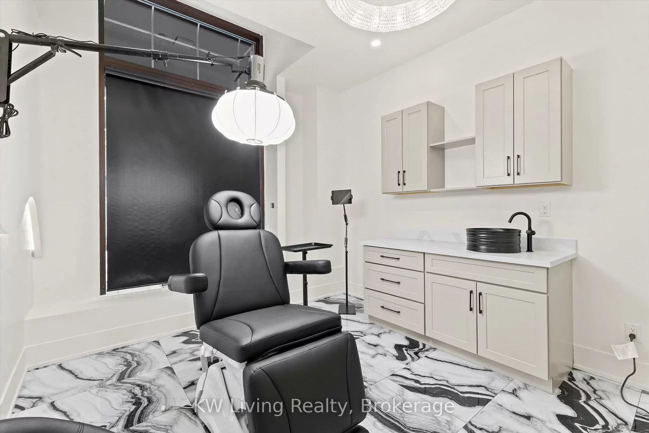 38, Avenue, Annex, Toronto