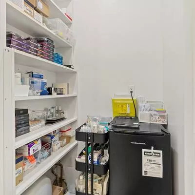 Commercial for sale, 38, Avenue, Annex, Toronto