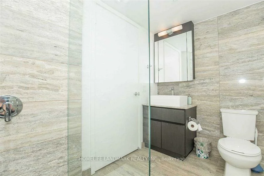 26, Capreol, Waterfront Communities C1, Toronto