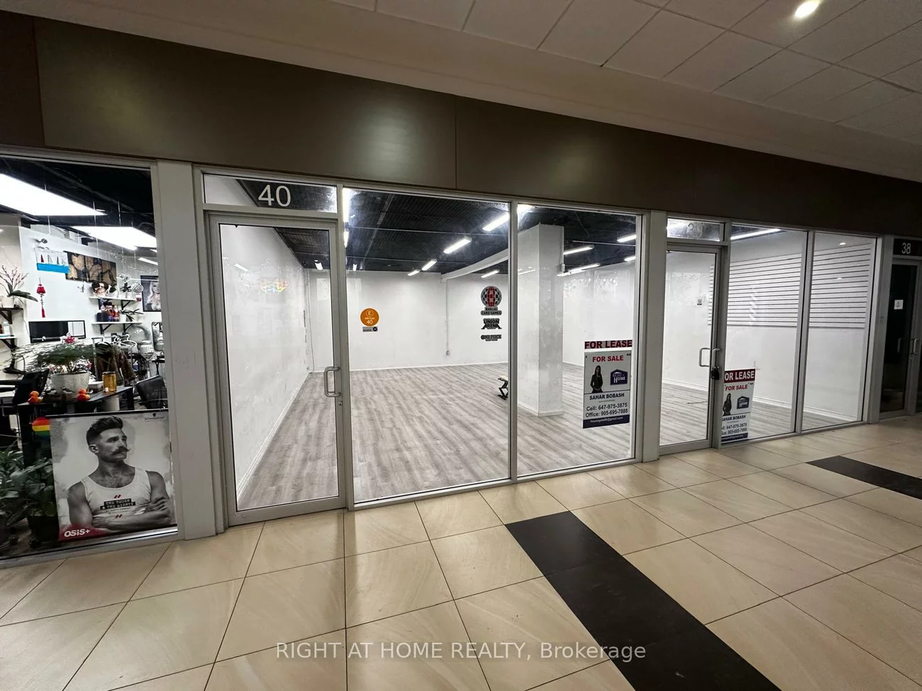 384, Yonge, Bay Street Corridor, Toronto