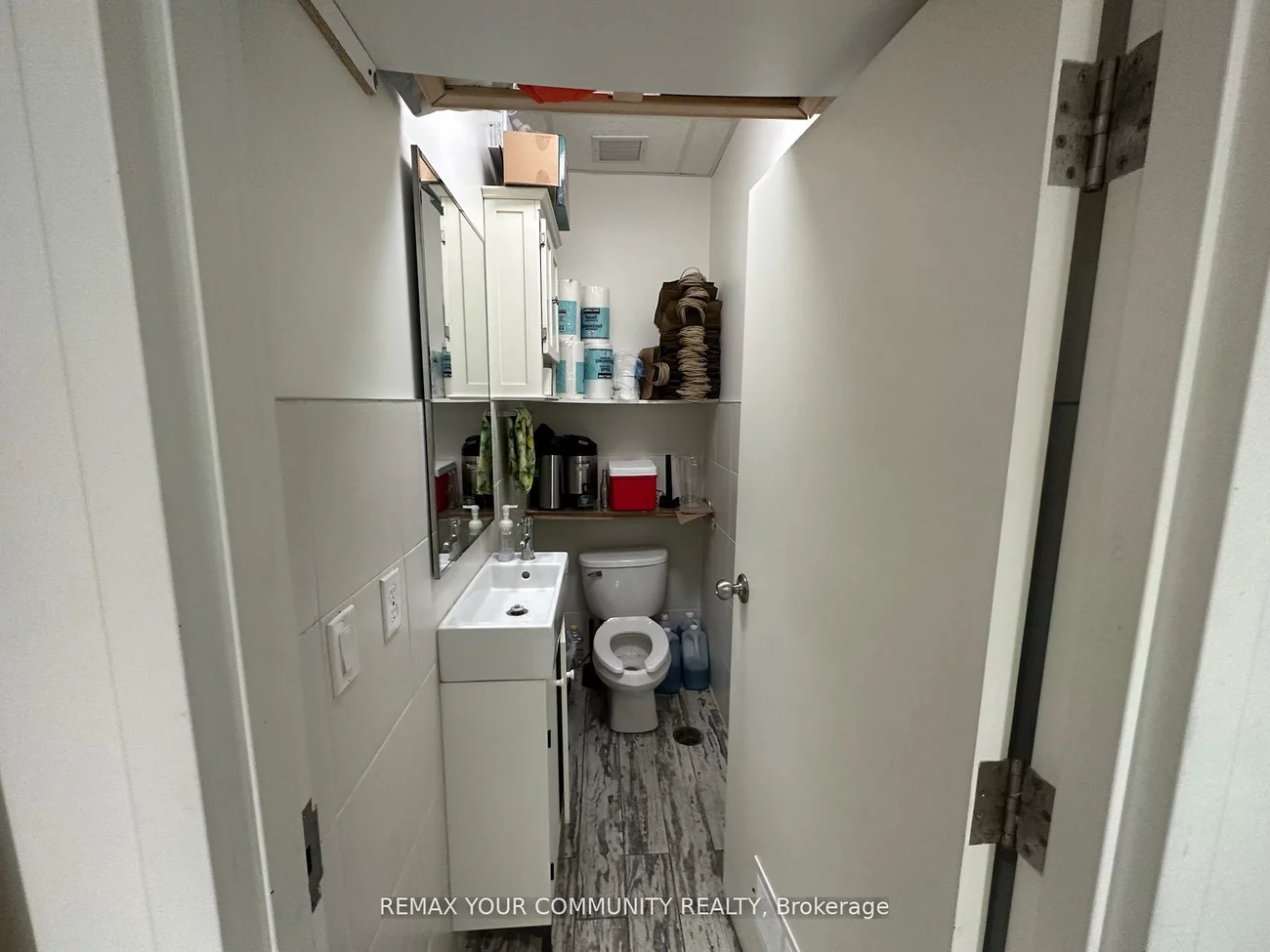 799, College, Trinity-Bellwoods, Toronto