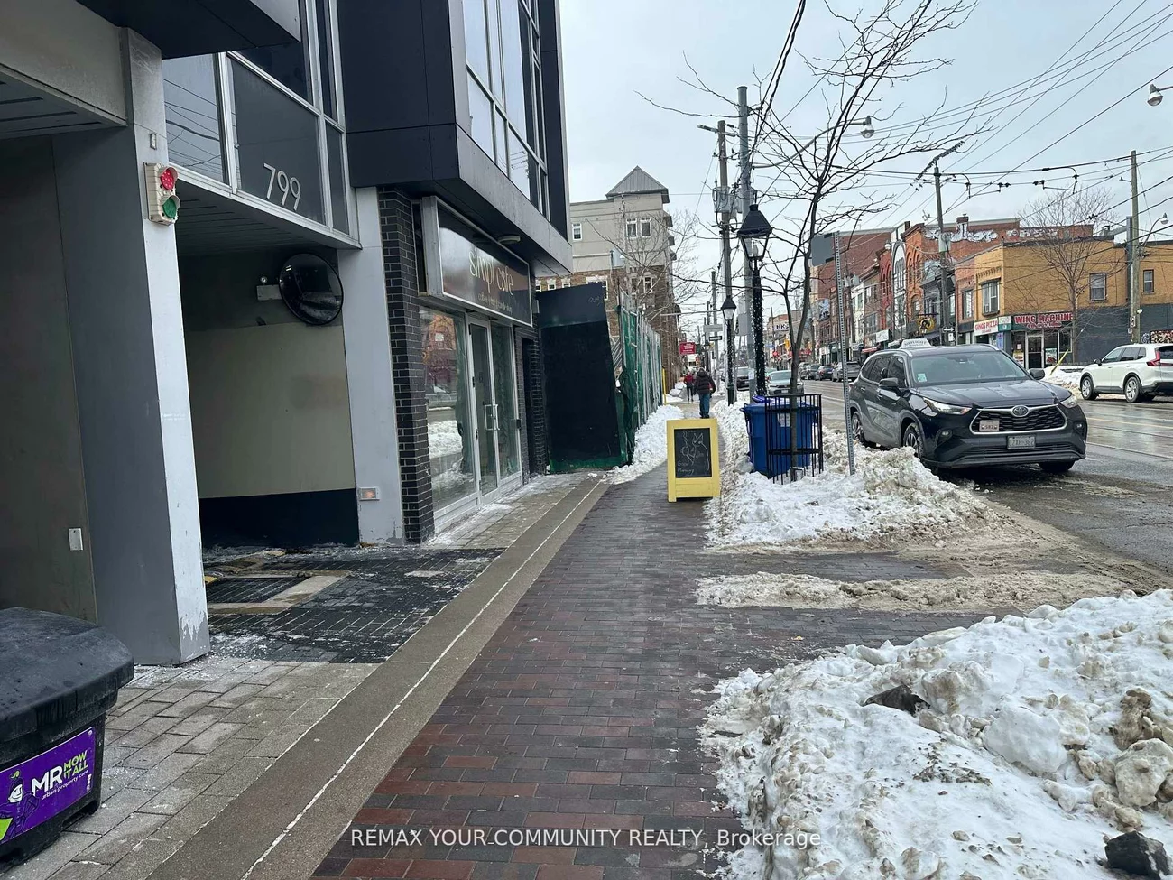 799, College, Trinity-Bellwoods, Toronto