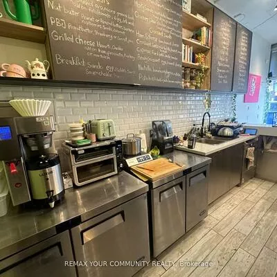 Commercial for sale, 799, College, Trinity-Bellwoods, Toronto