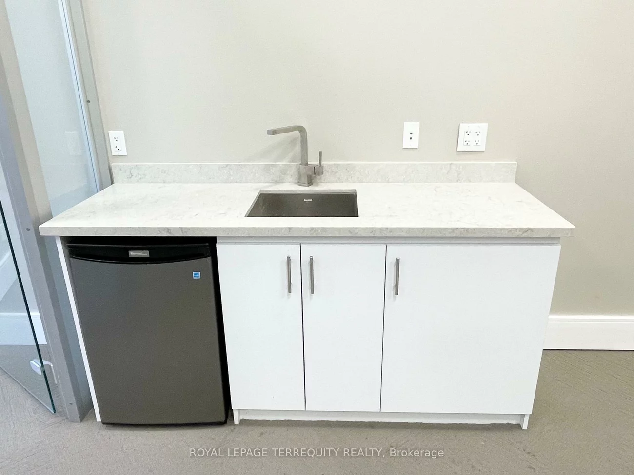 4789, Yonge, Willowdale East, Toronto