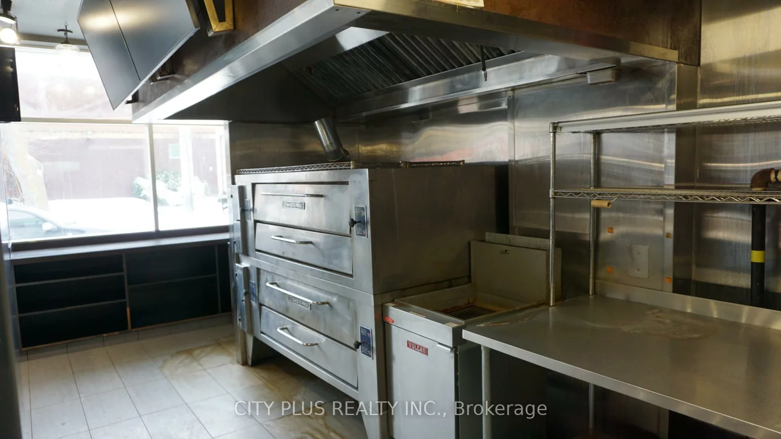 580, Bloor, Annex, Toronto