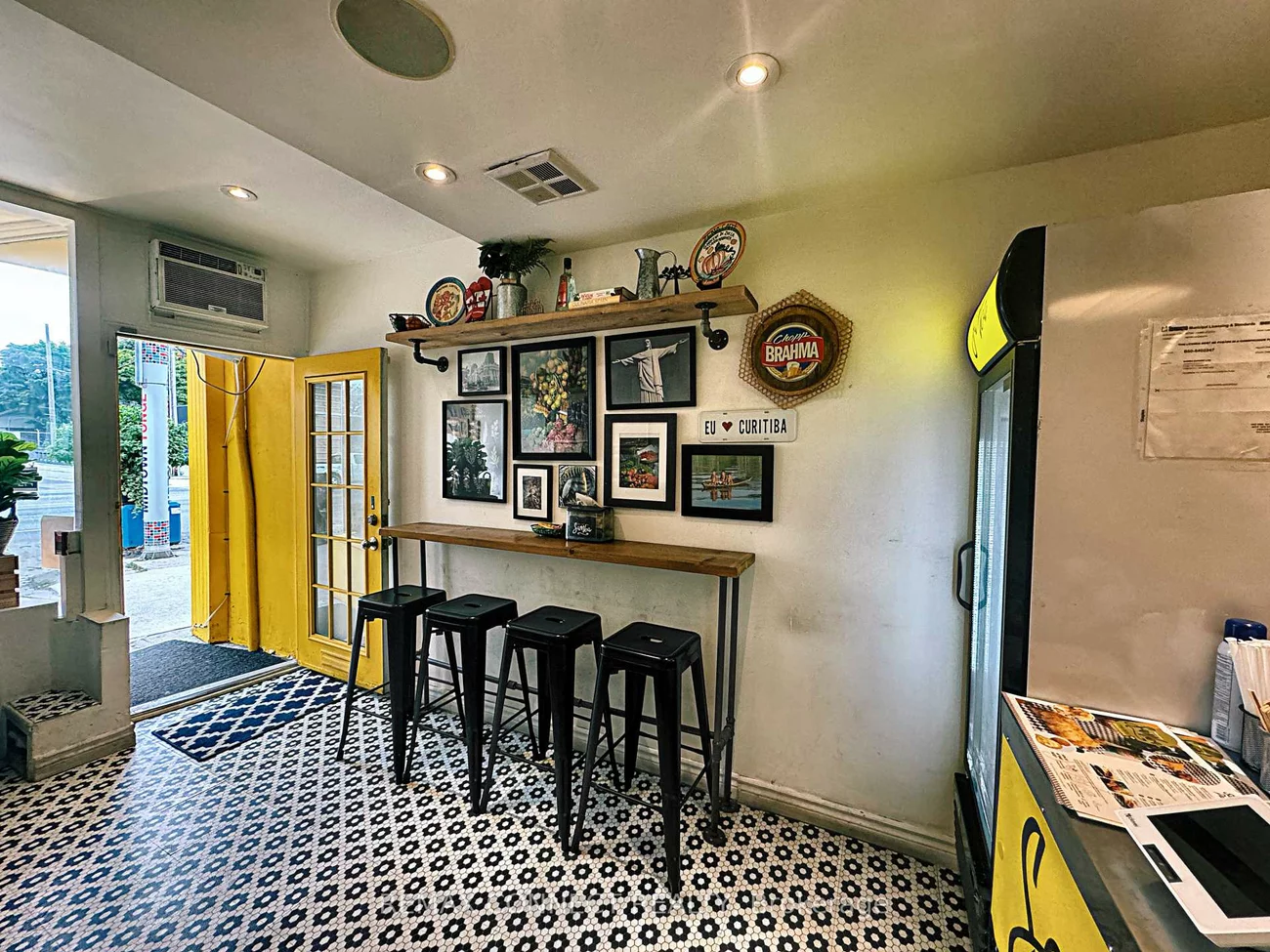 2109, Yonge, Yonge-Eglinton, Toronto