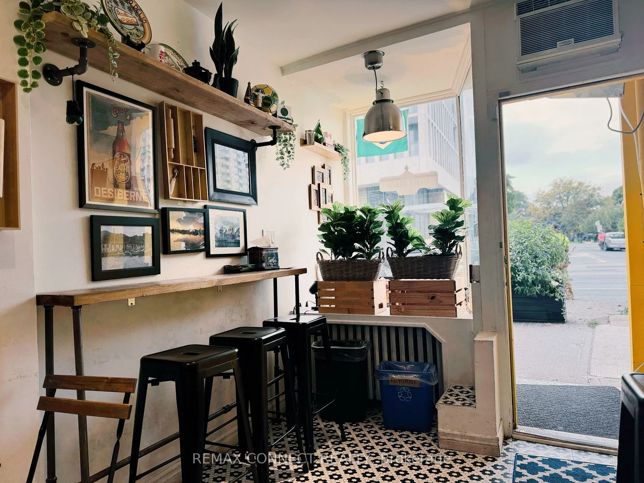 2109, Yonge, Yonge-Eglinton, Toronto