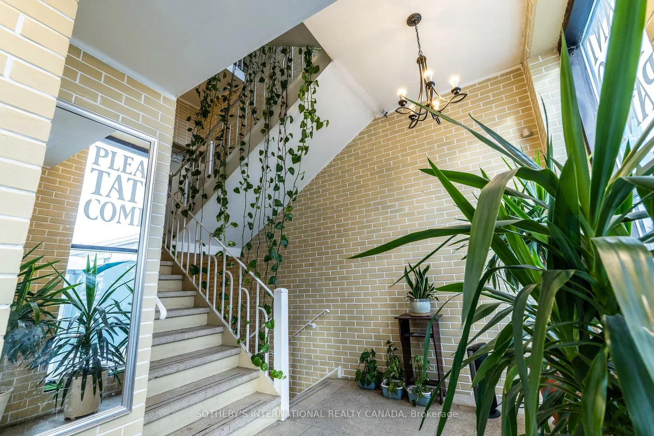 3310, Yonge, Lawrence Park North, Toronto