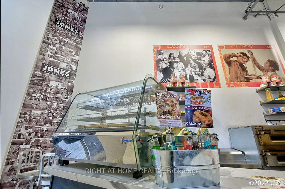 1033, Bay, Bay Street Corridor, Toronto