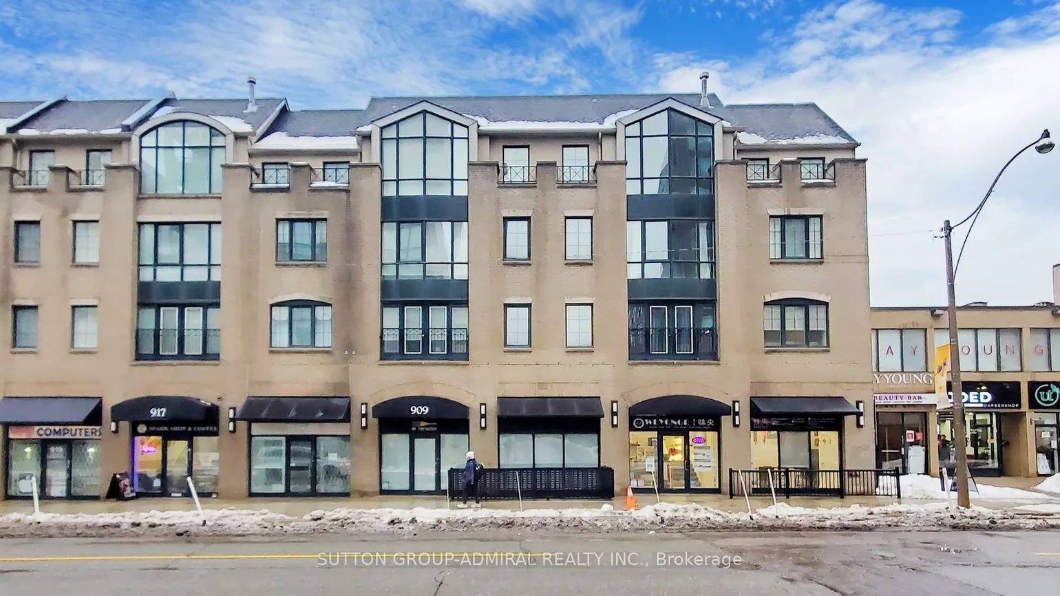 909, Yonge, Rosedale-Moore Park, Toronto