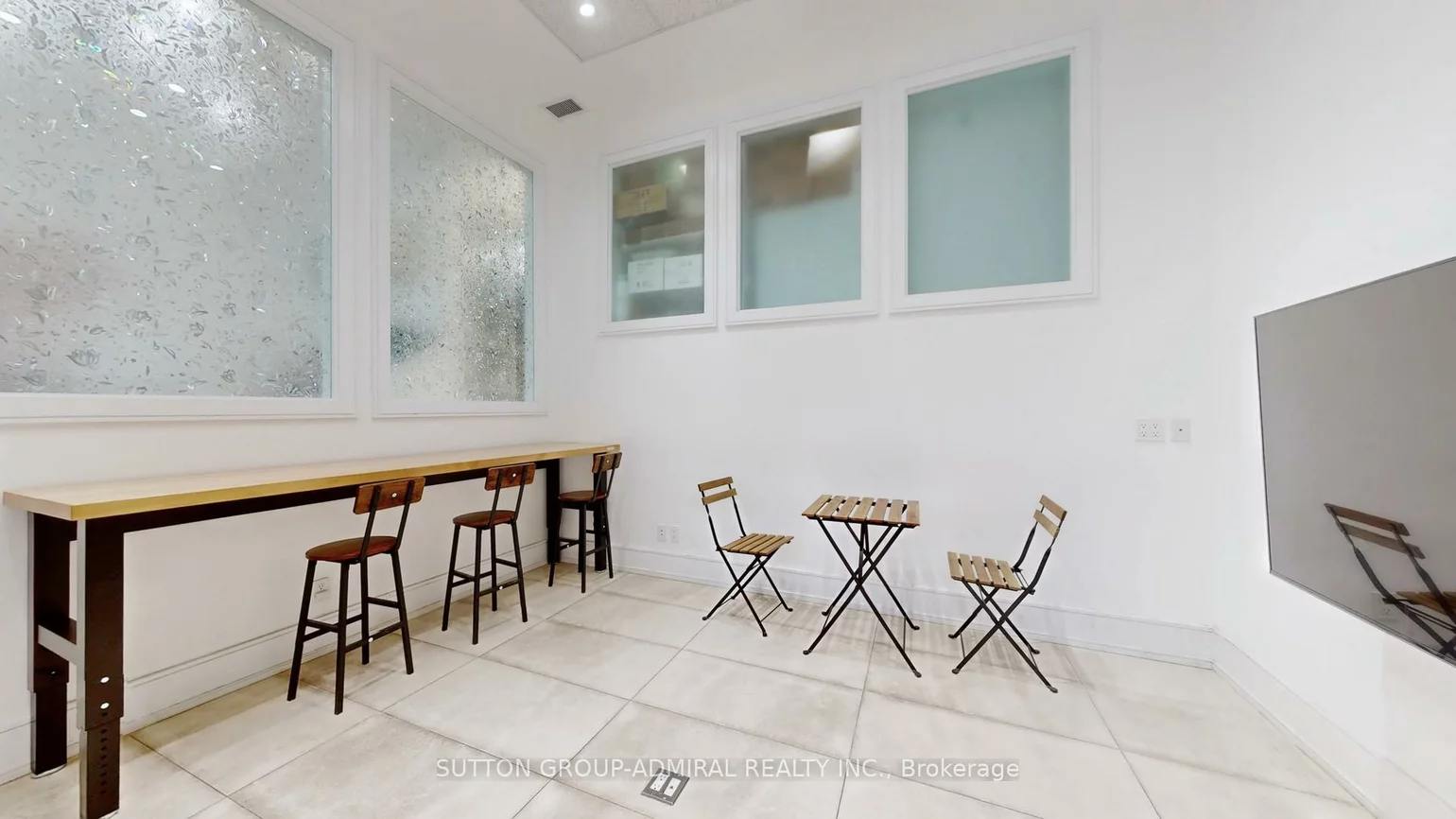 909, Yonge, Rosedale-Moore Park, Toronto