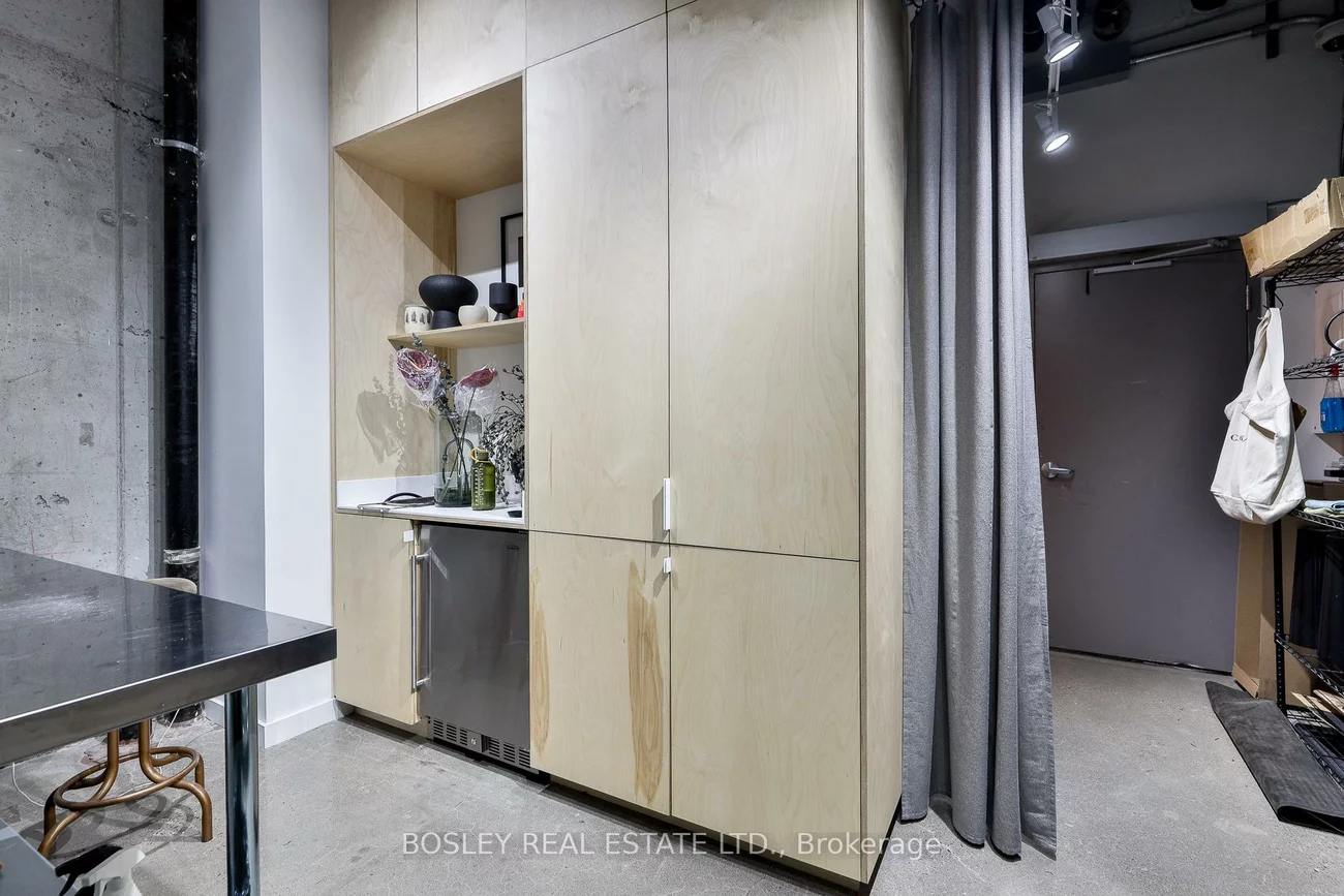 68, Abell, Little Portugal, Toronto