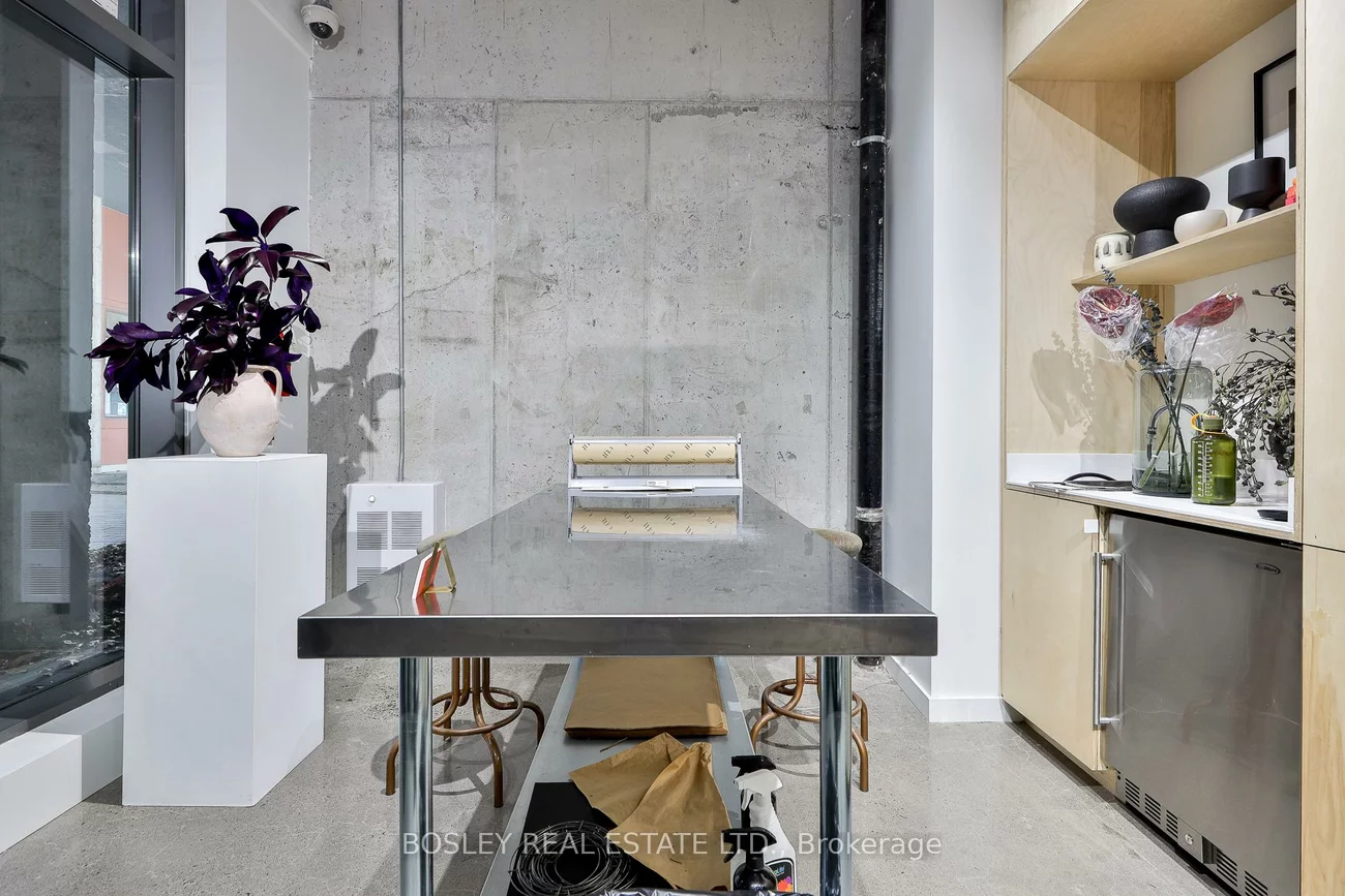 68, Abell, Little Portugal, Toronto