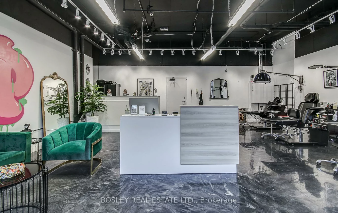 68, Abell, Little Portugal, Toronto