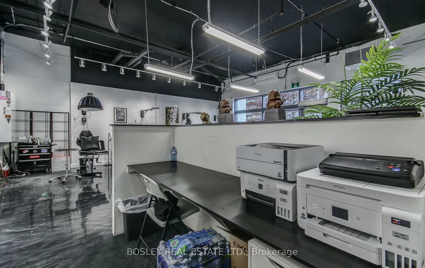 68, Abell, Little Portugal, Toronto