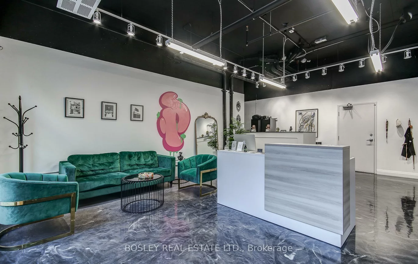 68, Abell, Little Portugal, Toronto