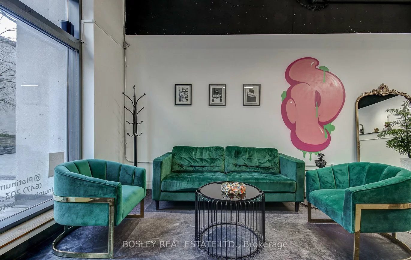 68, Abell, Little Portugal, Toronto