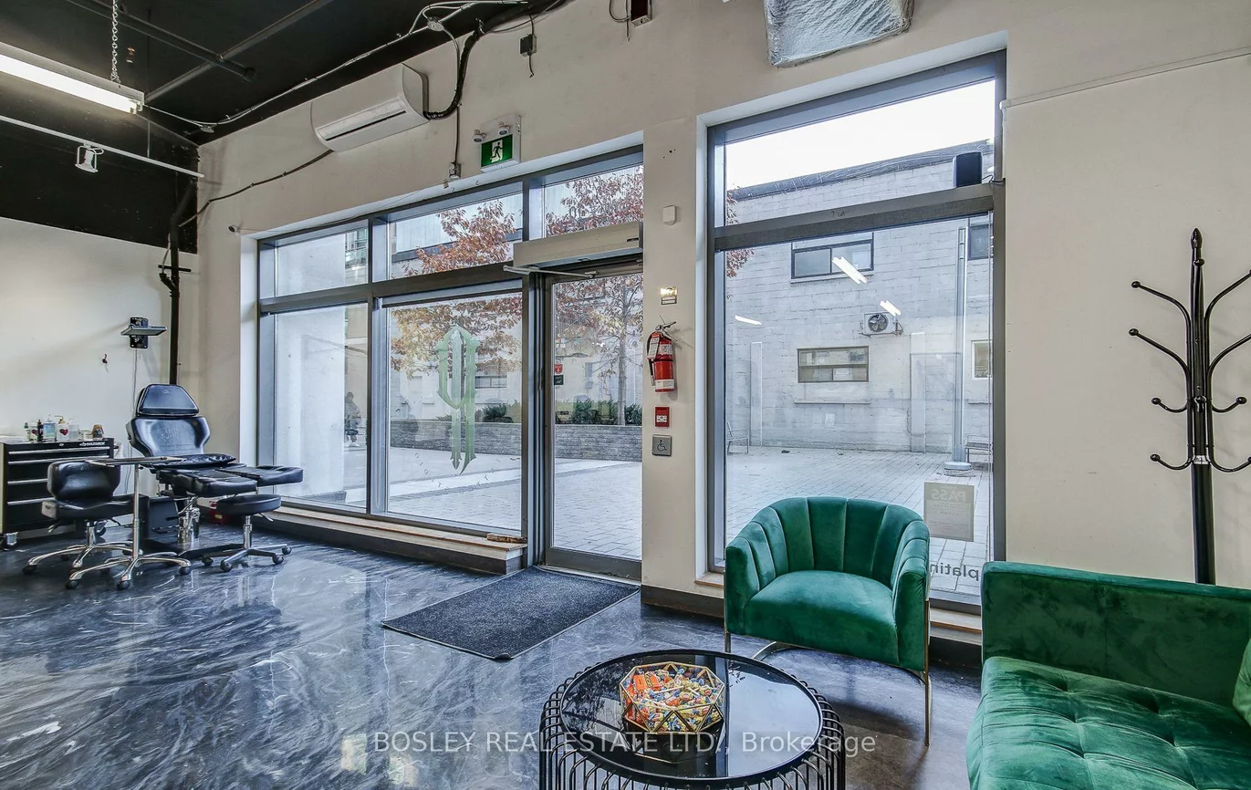 68, Abell, Little Portugal, Toronto