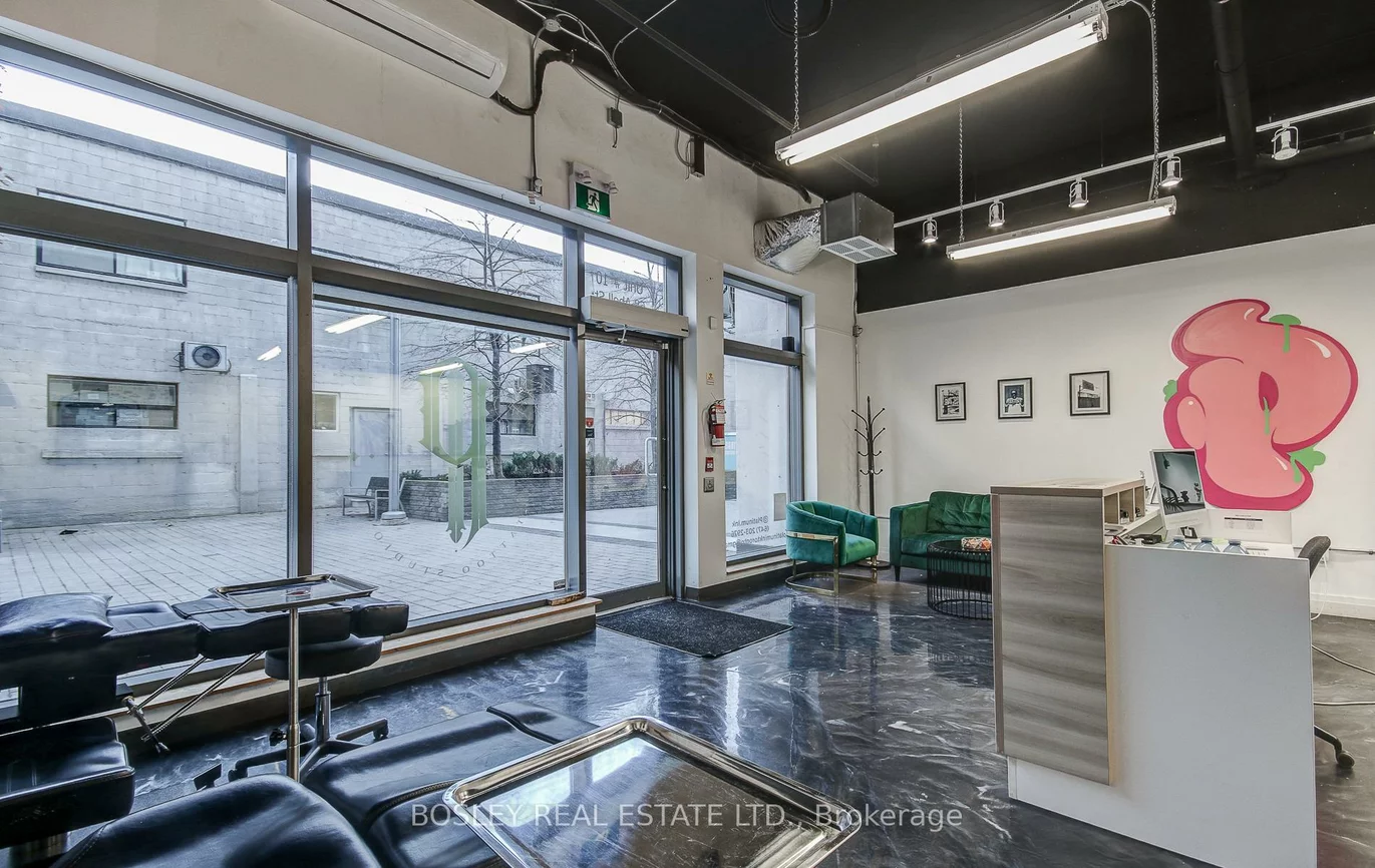 68, Abell, Little Portugal, Toronto