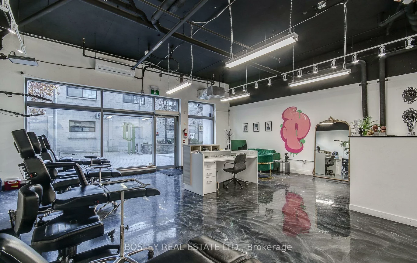 68, Abell, Little Portugal, Toronto