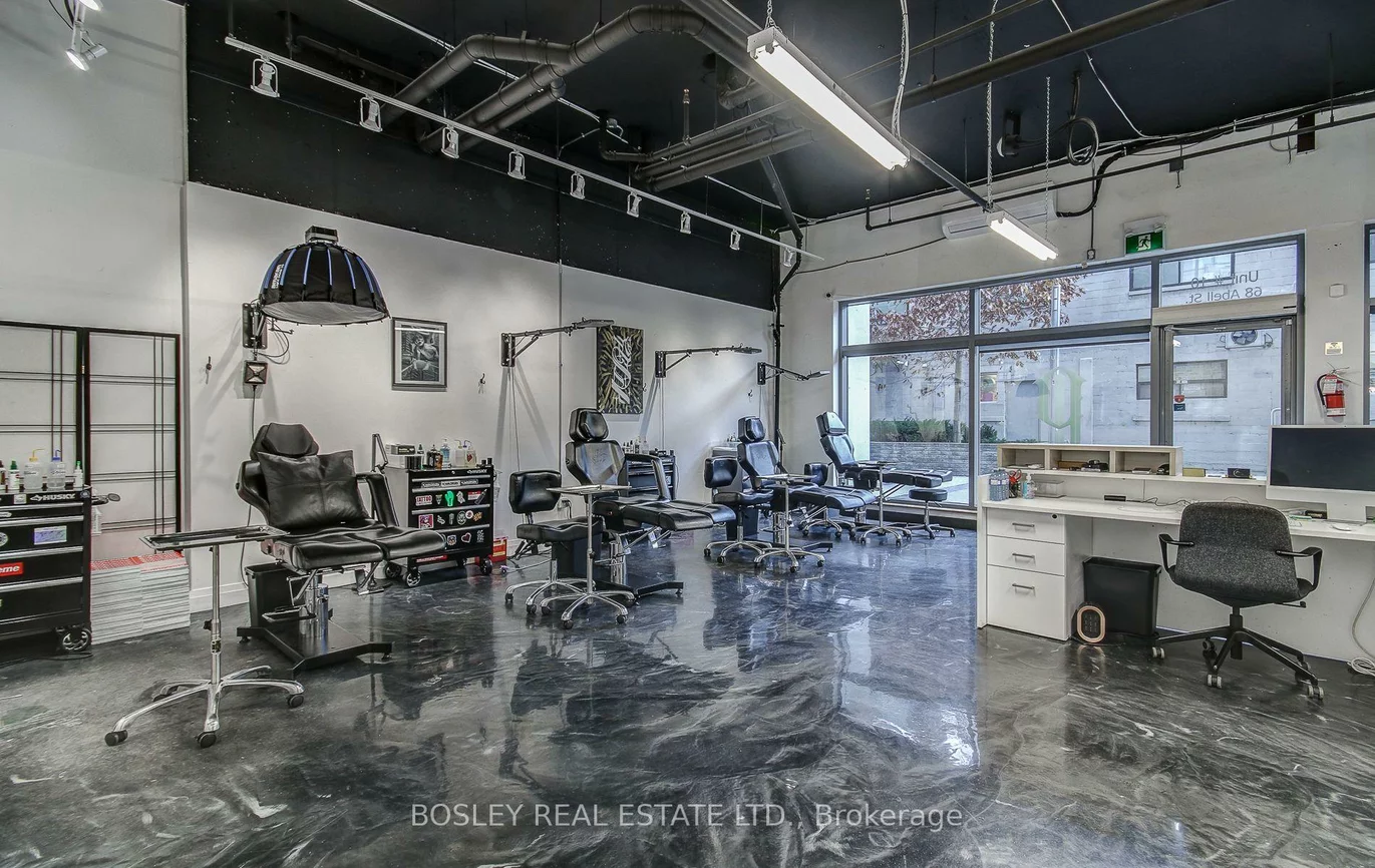 68, Abell, Little Portugal, Toronto