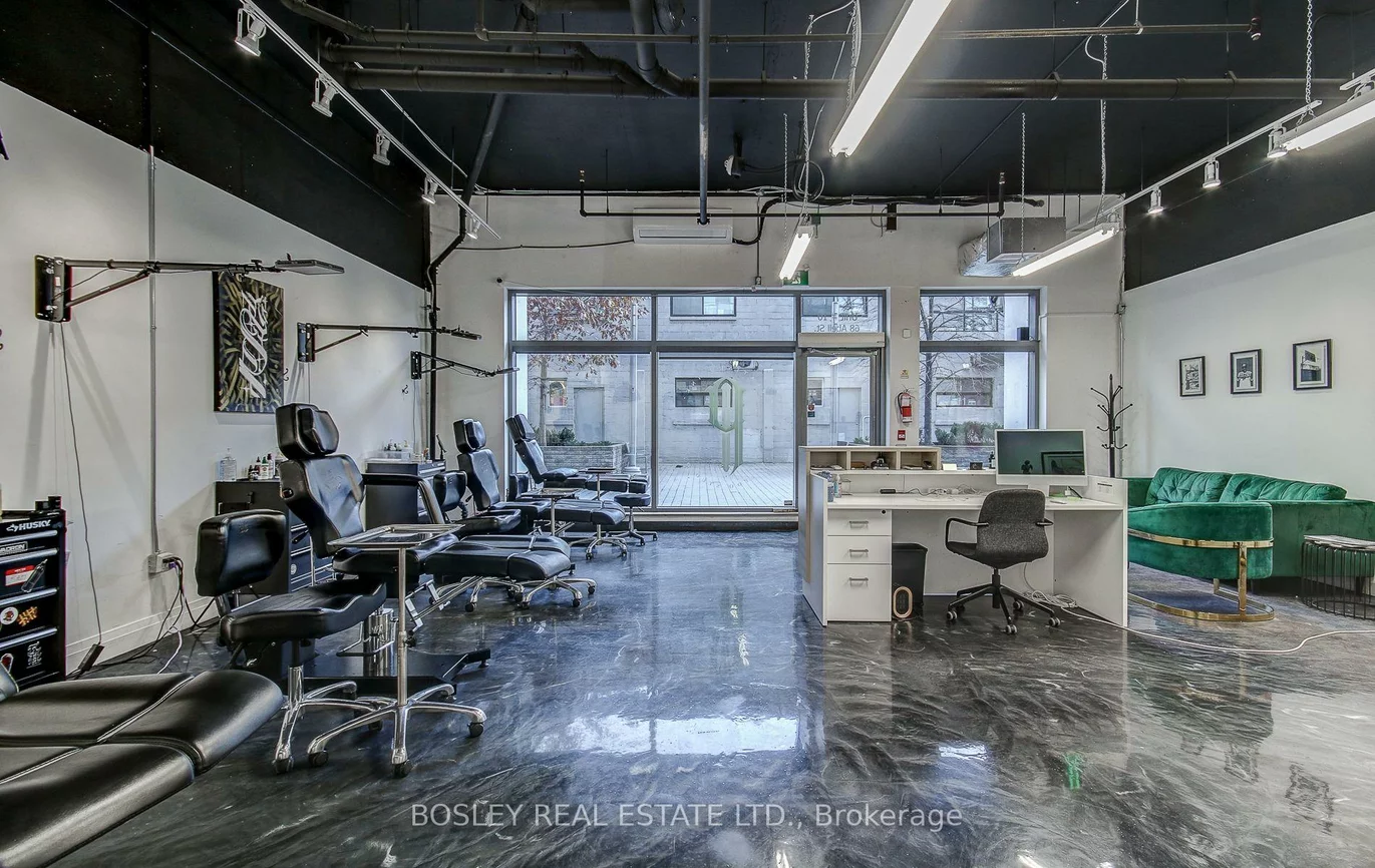 68, Abell, Little Portugal, Toronto