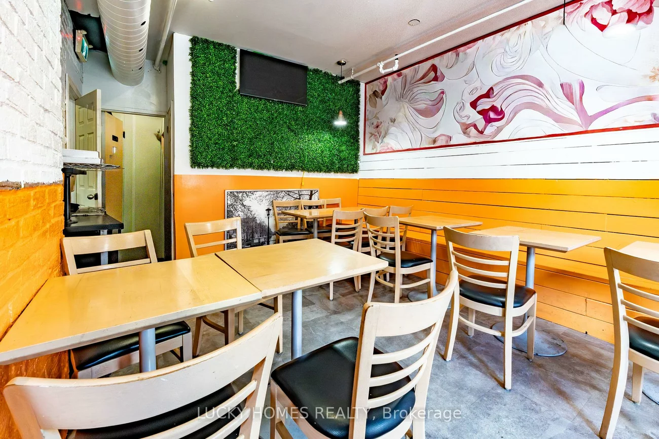 118, John, Waterfront Communities C1, Toronto