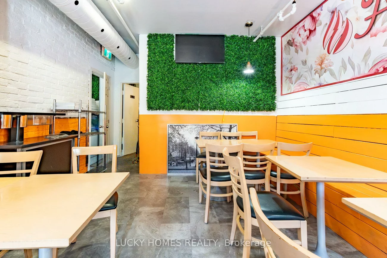 118, John, Waterfront Communities C1, Toronto