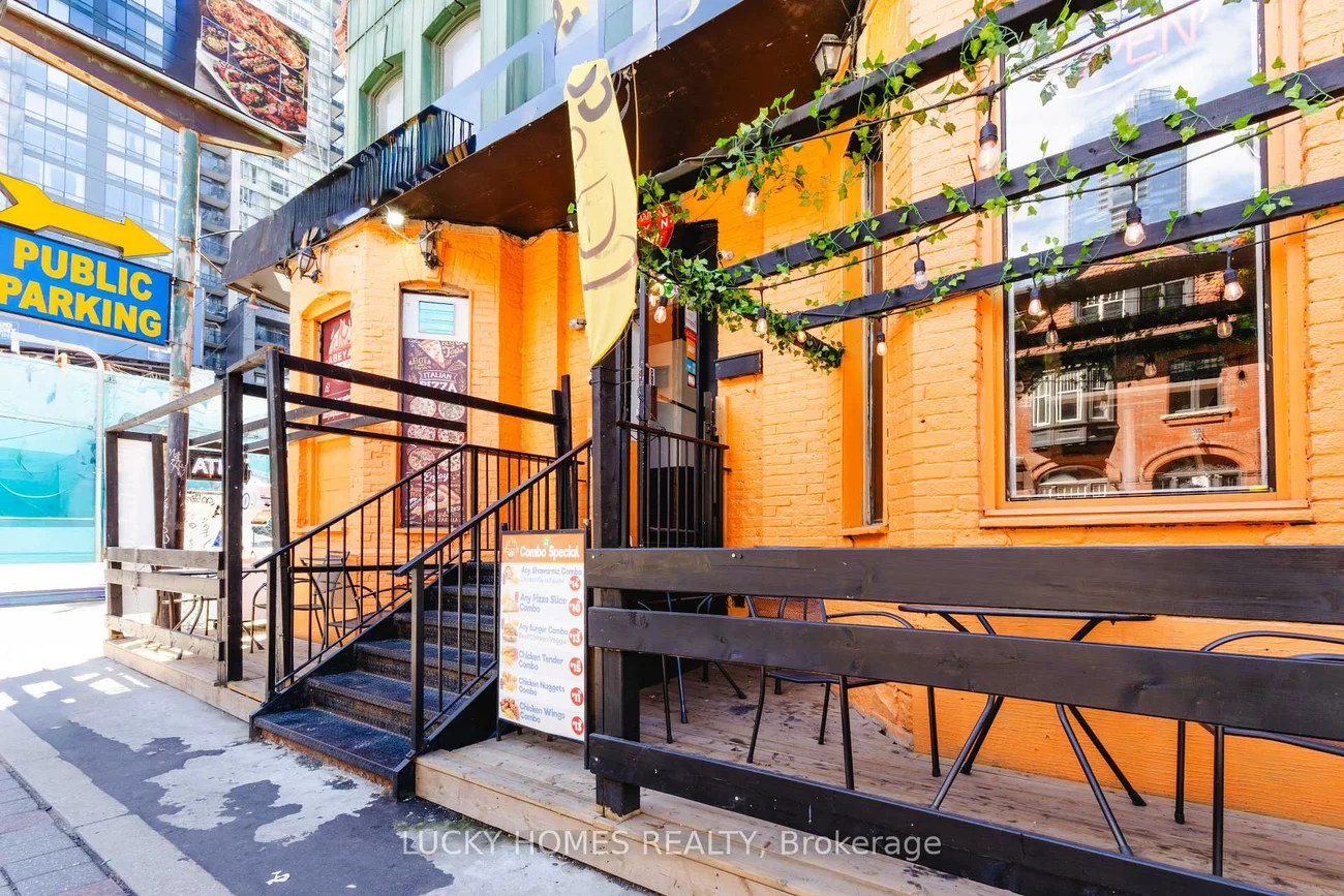 118, John, Waterfront Communities C1, Toronto