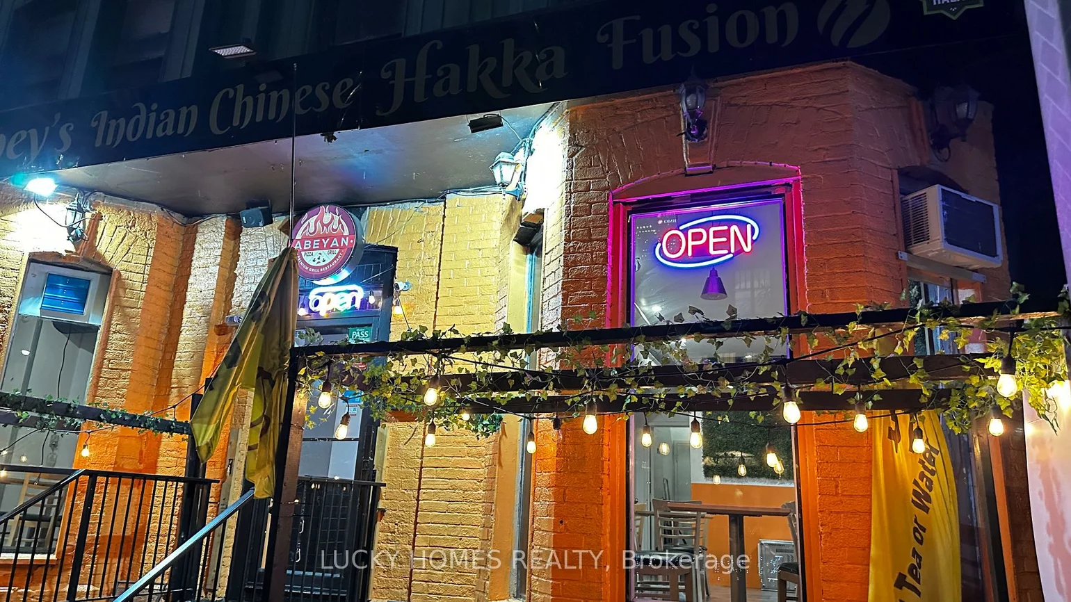 118, John, Waterfront Communities C1, Toronto