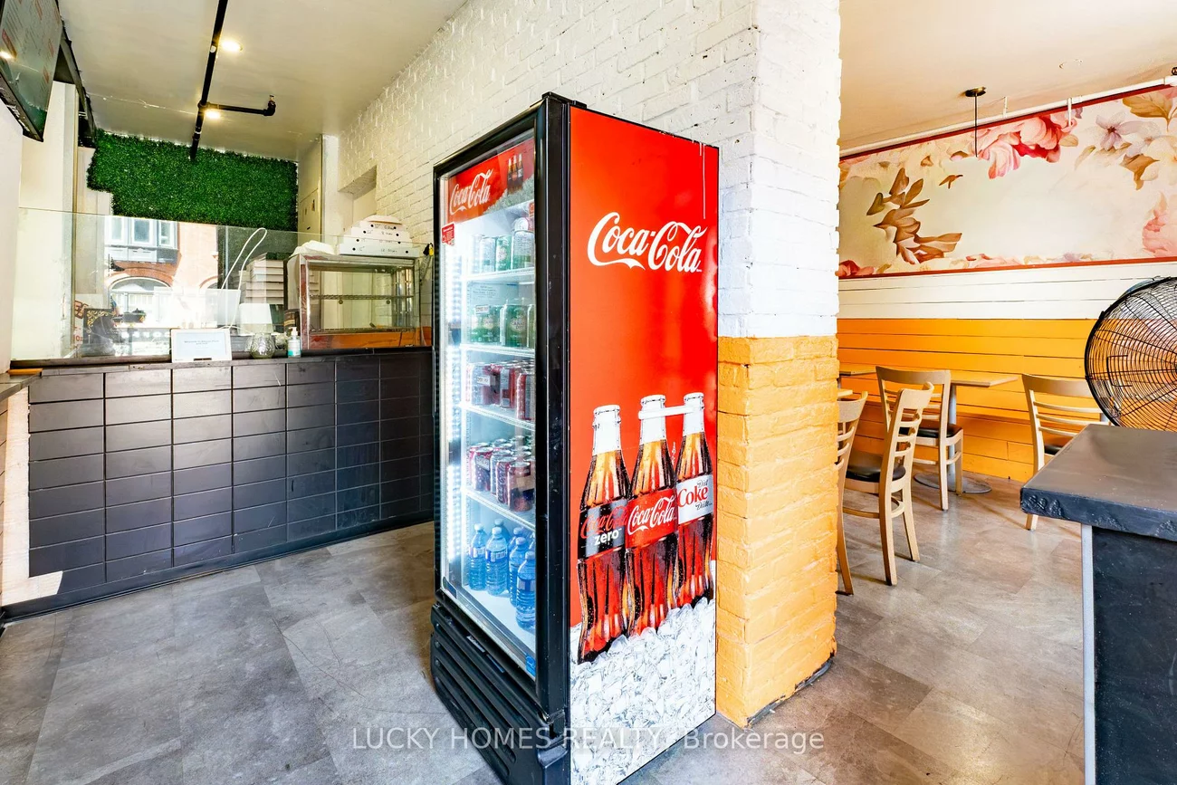 118, John, Waterfront Communities C1, Toronto