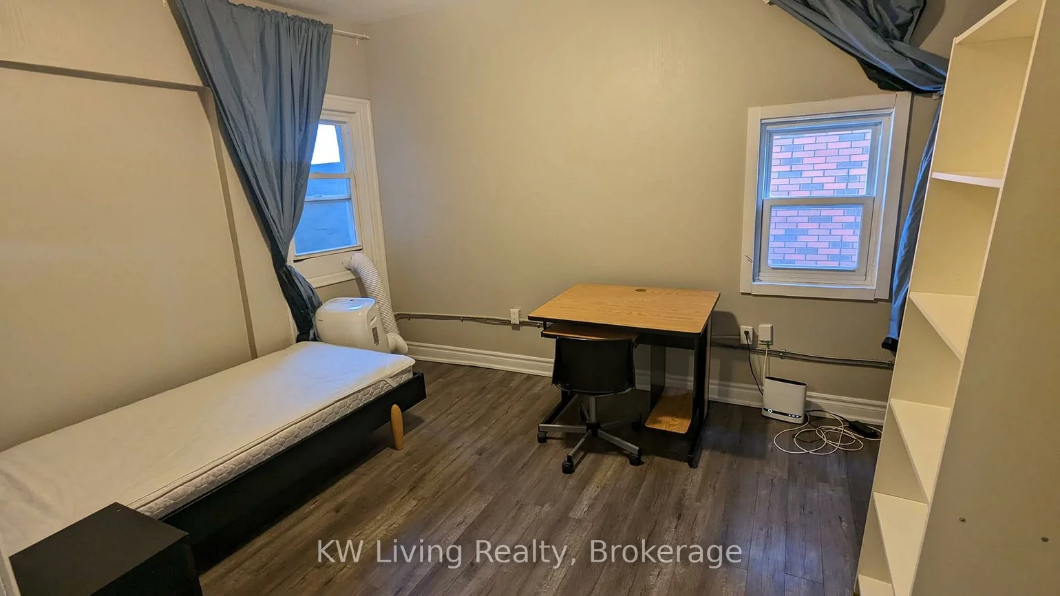 27, Kensington, Kensington-Chinatown, Toronto