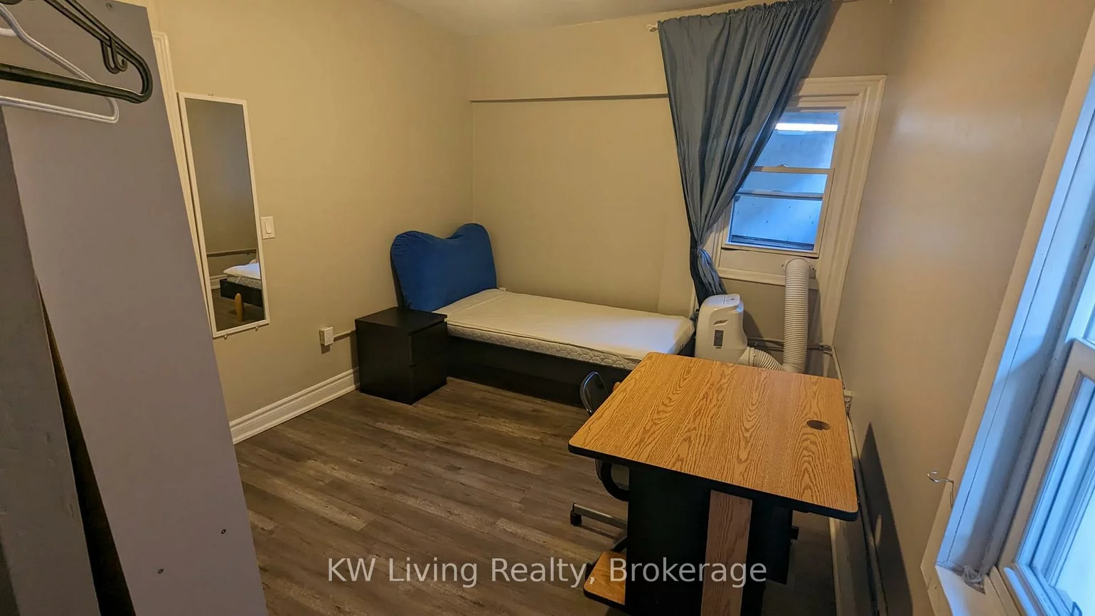 27, Kensington, Kensington-Chinatown, Toronto