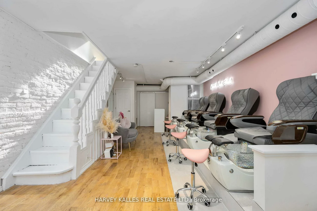 617, King, Waterfront Communities C1, Toronto