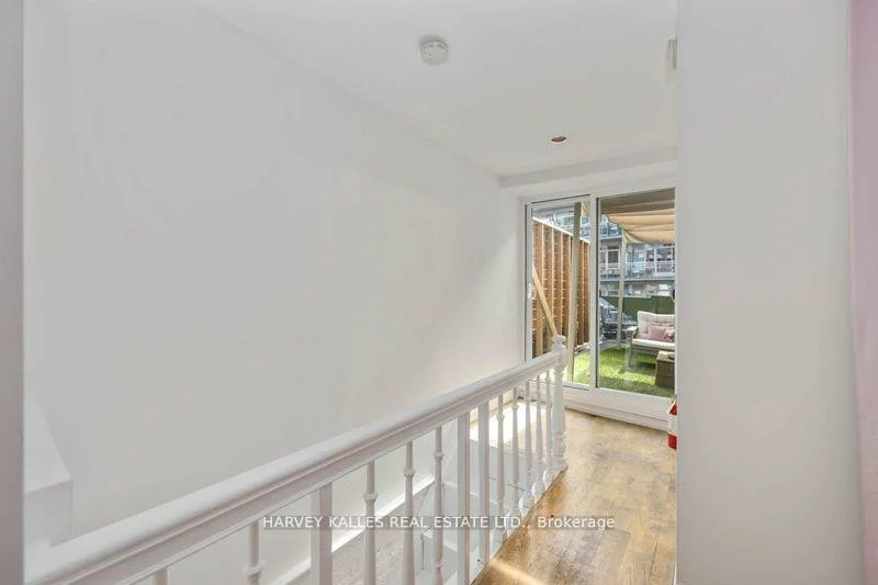 617, King, Waterfront Communities C1, Toronto