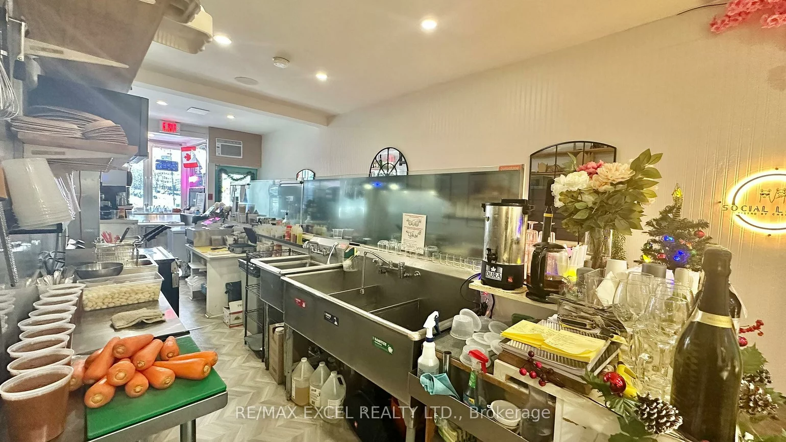 2107, YONGE, Yonge-Eglinton, Toronto